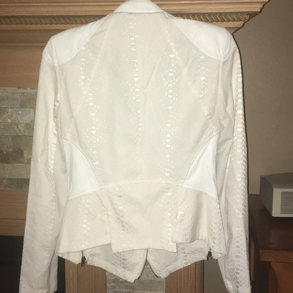 Jacket - Picture 3 of 4